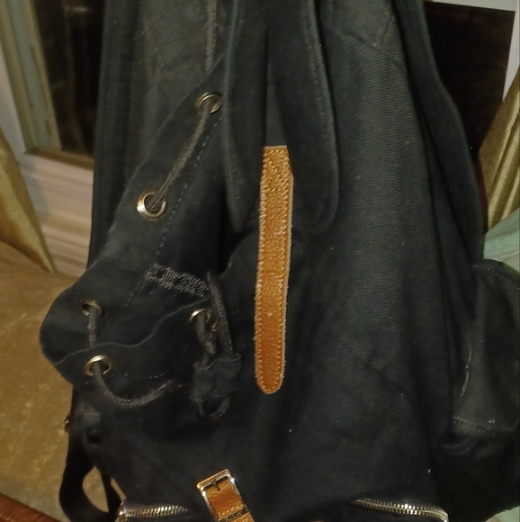 VS Backpack - Picture 9 of 9